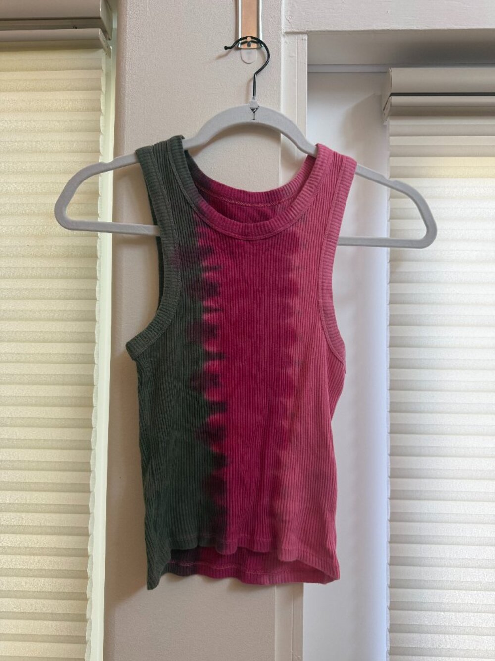 Urban Outfitters Pink & Green Two-Tone Ribbed Tank Top – XS